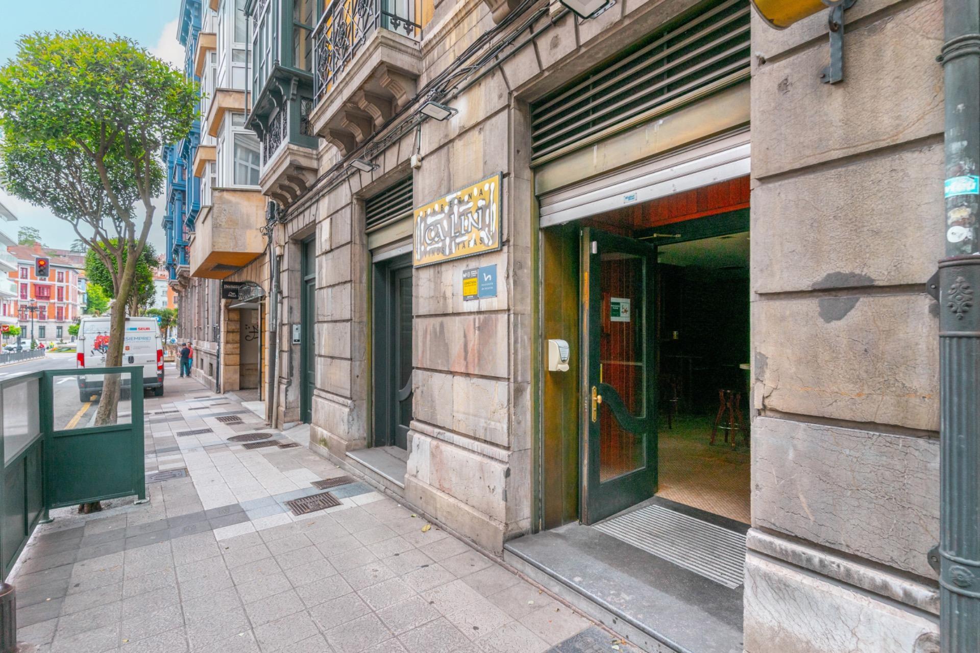 Retail in Oviedo, Asturias for sale Building Photo- Image 1 of 38