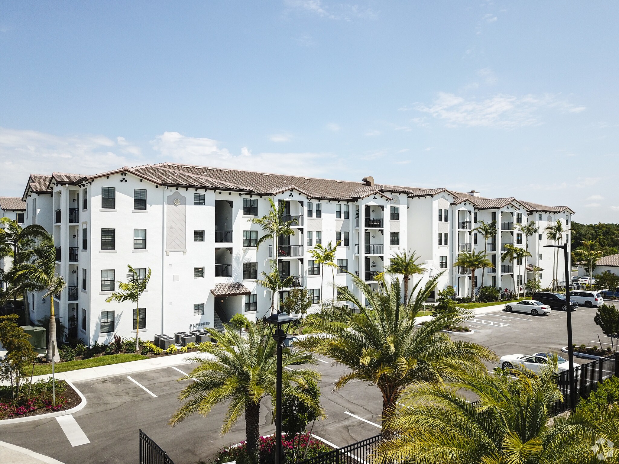 8633 Addison Place Cir, Naples, FL for sale Primary Photo- Image 1 of 83