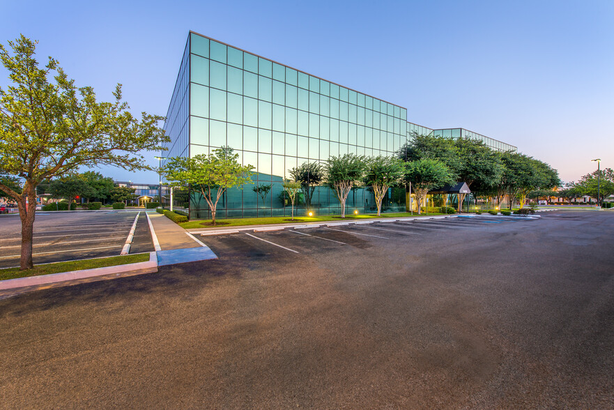 5420 Dashwood Dr, Houston, TX for lease - Building Photo - Image 3 of 14