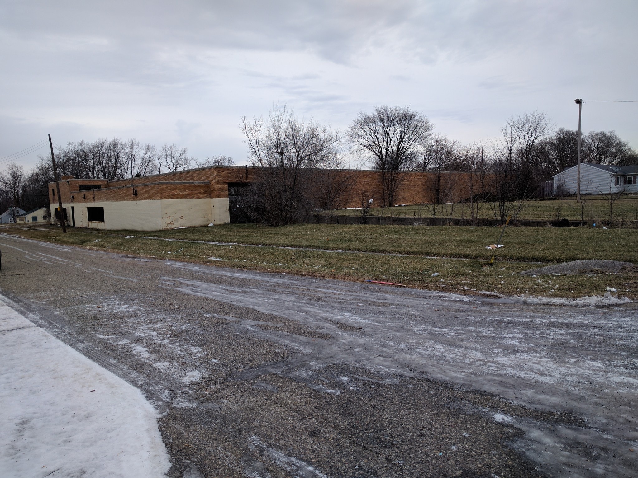 1121 E Coldwater Rd, Mount Morris, MI for sale Building Photo- Image 1 of 1