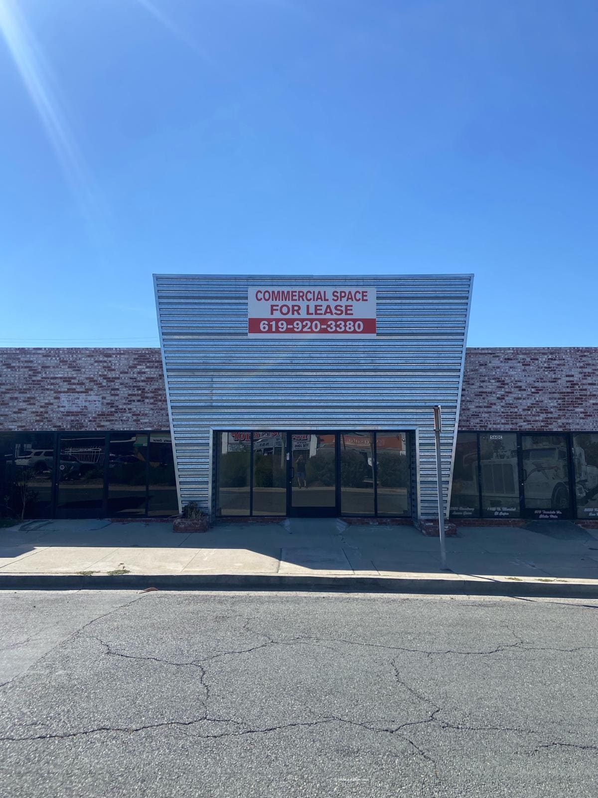 560 El Cajon Blvd, El Cajon, CA for lease Building Photo- Image 1 of 6