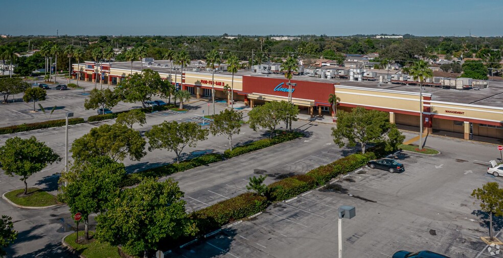 6805-7031 Taft St, Hollywood, FL for lease - Building Photo - Image 2 of 23