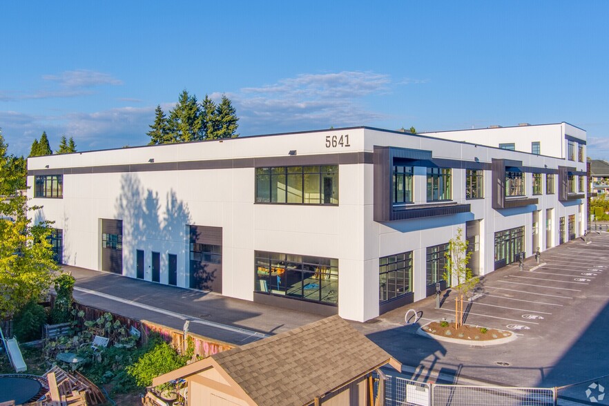 19975 56 Av, Langley, BC for lease - Building Photo - Image 2 of 9