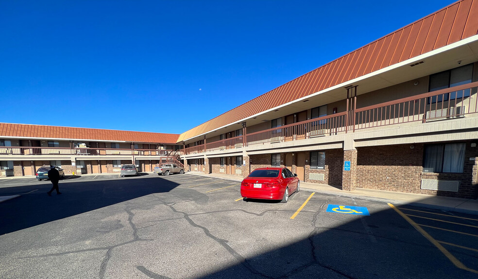 1020 S White Sands Blvd, Alamogordo, Nm 88310 - Quality Inn & Suites 