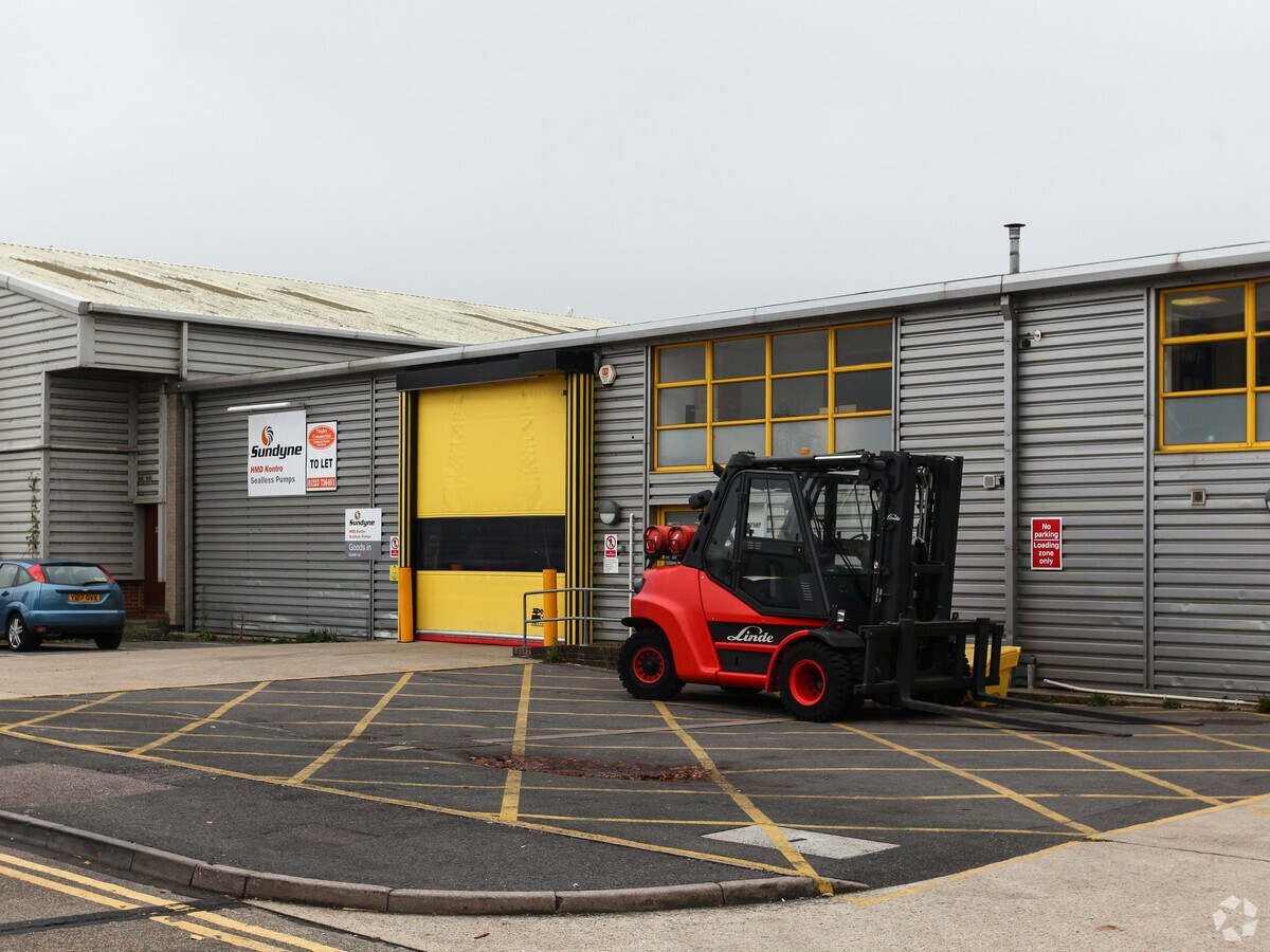 4 Brampton Rd, Eastbourne, ESX BN22 9BN