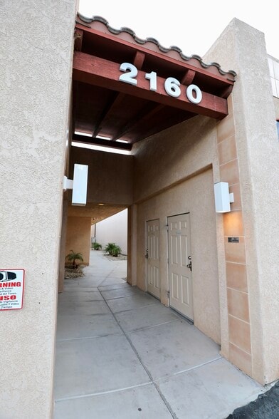 2160 McCulloch Blvd N, Lake Havasu City, AZ for sale - Building Photo - Image 3 of 13