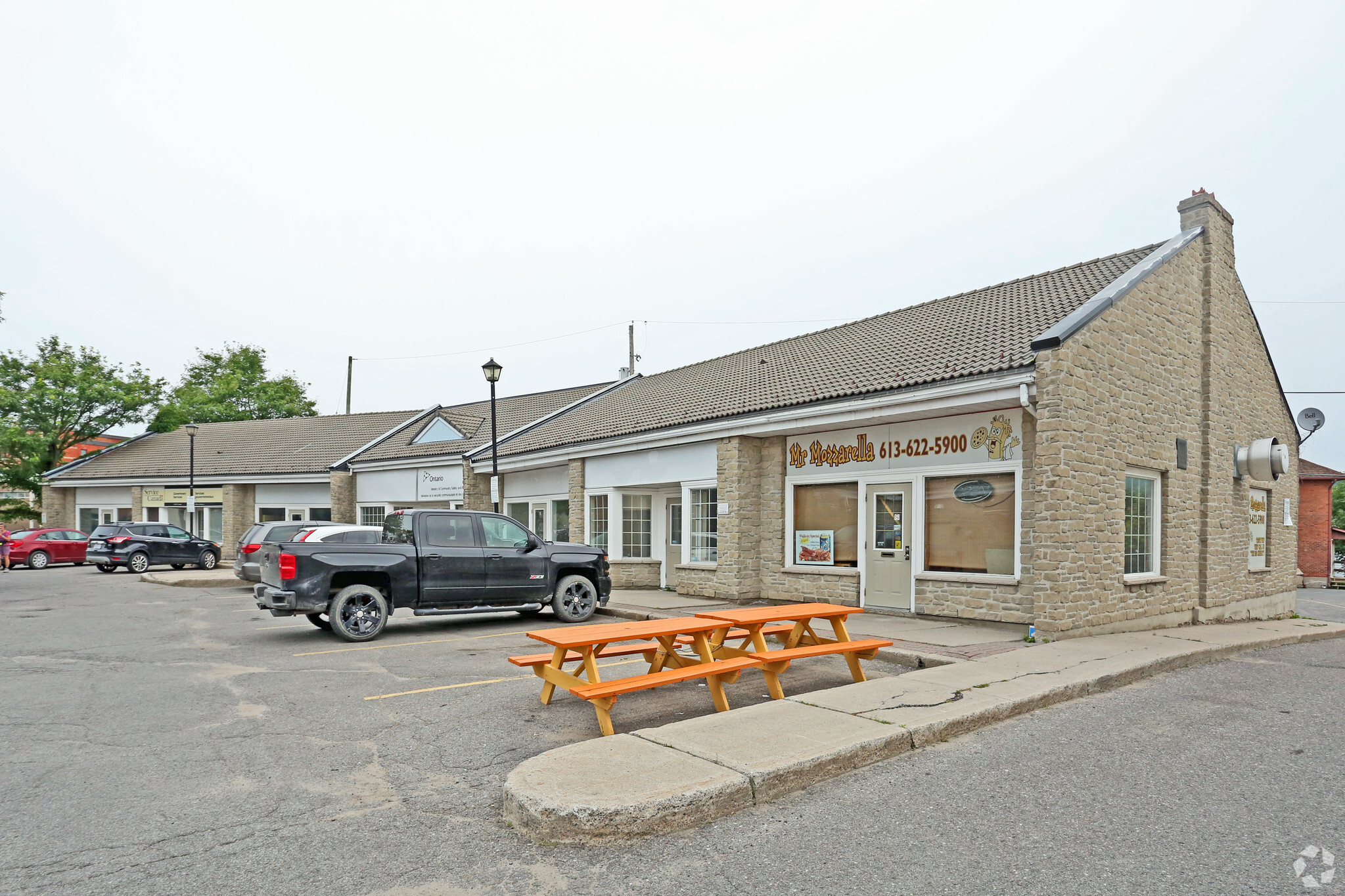 75 Elgin St W, Arnprior, ON for sale Primary Photo- Image 1 of 1