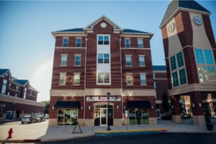 Campus Town Circle - Bar