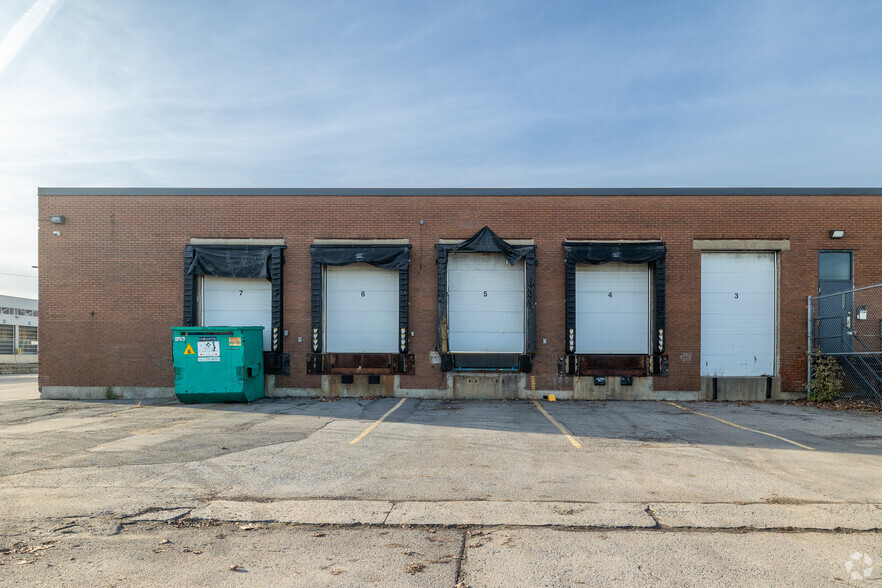 940 Belfast Rd, Ottawa, ON for lease - Building Photo - Image 3 of 6