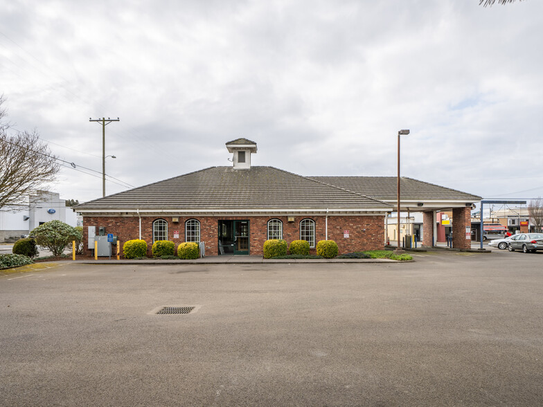 411 Pacific Ave, Tillamook, OR for sale - Building Photo - Image 1 of 1