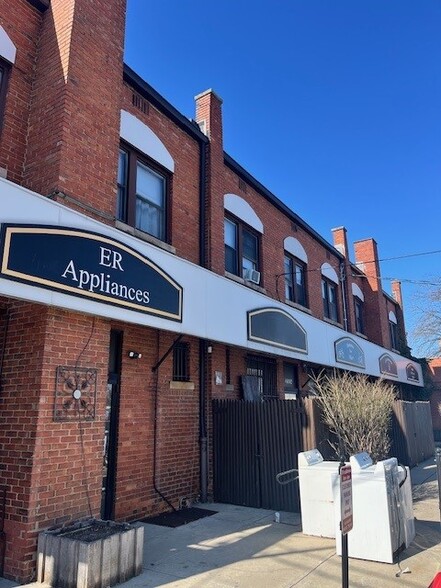 21930 Lakeshore Blvd, Euclid, OH for sale - Building Photo - Image 3 of 17