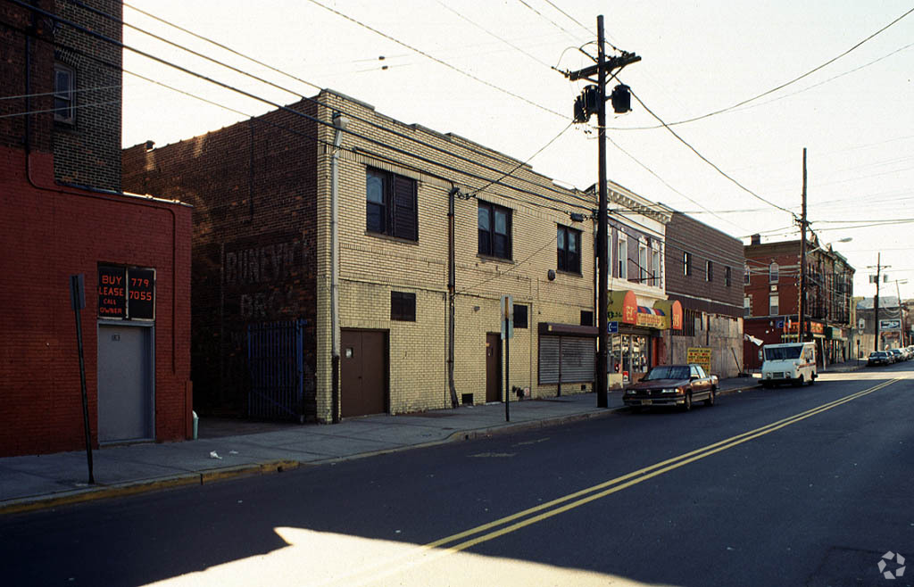 189 Monroe St, Passaic, NJ for sale Primary Photo- Image 1 of 1