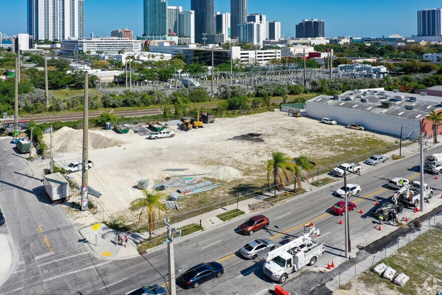 2150 N Miami Ave, Miami, FL for lease - Building Photo - Image 2 of 6