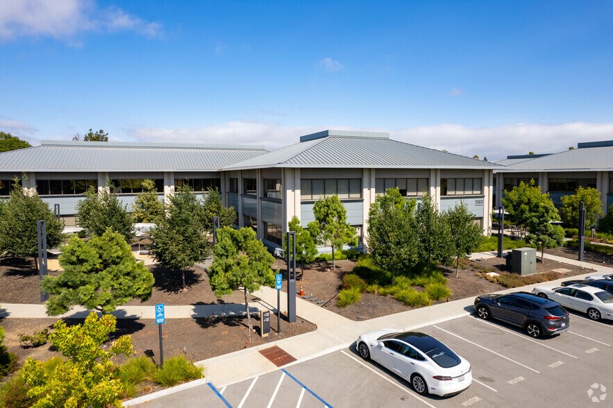1060 Marsh Rd, Menlo Park, CA for lease - Primary Photo - Image 1 of 17