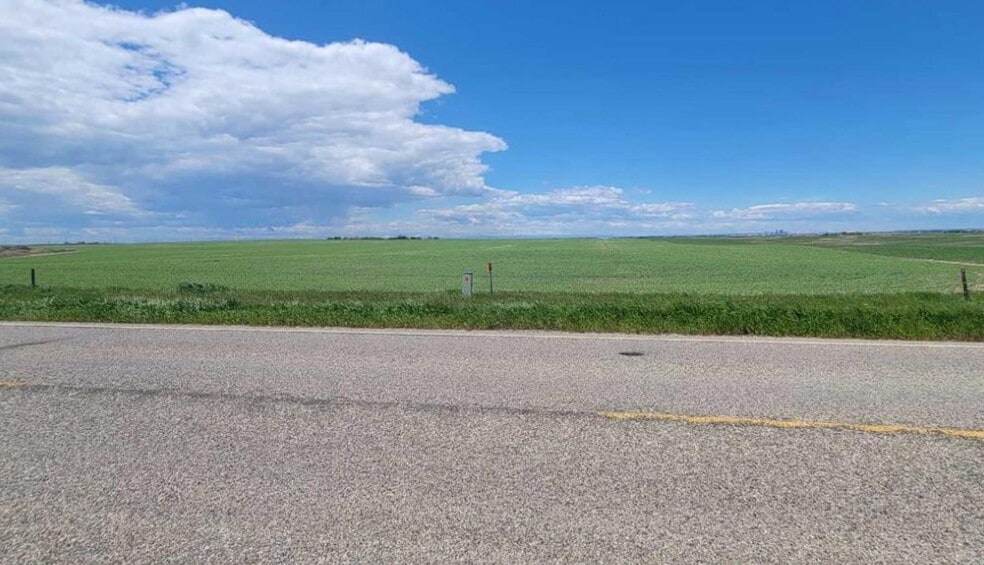 234081 Range Road 280, Langdon, AB for sale - Primary Photo - Image 1 of 1
