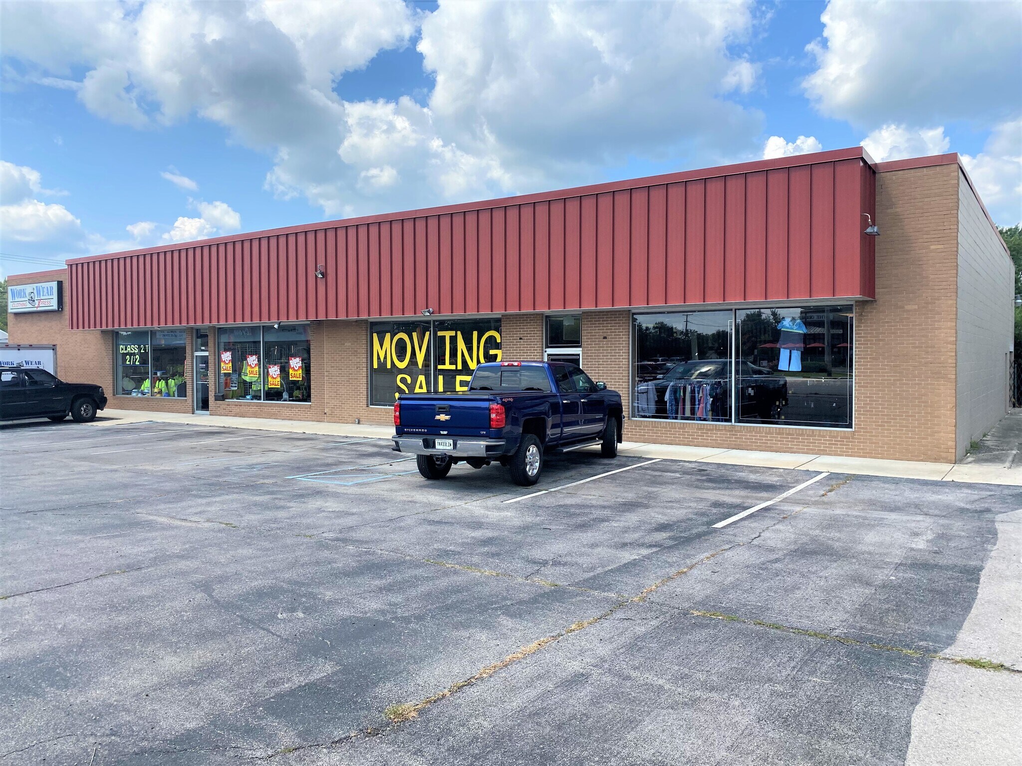 516-518 W Mcgalliard Rd, Muncie, IN for sale Building Photo- Image 1 of 1