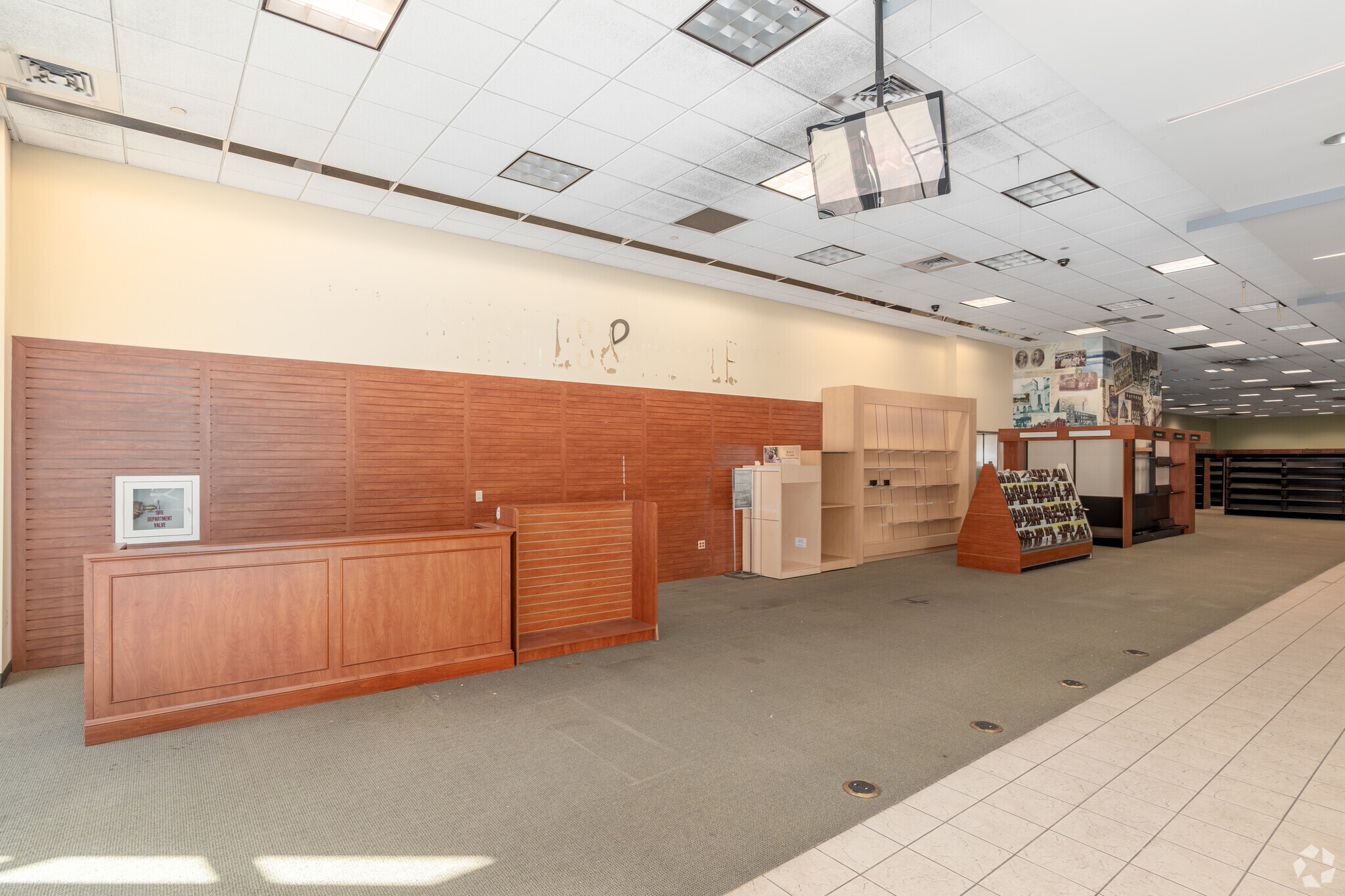 7 S Main St, Wilkes-Barre, PA for lease Interior Photo- Image 1 of 4