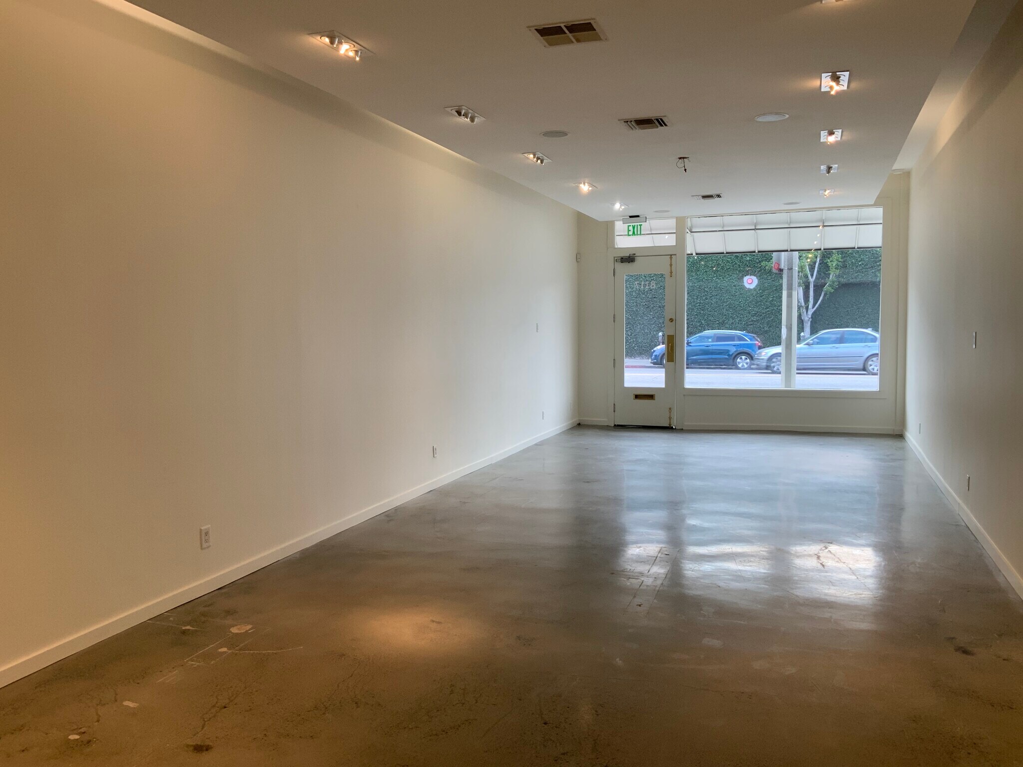 81178127 Melrose Ave, Los Angeles, CA 90046 8117 Melrose Avenue