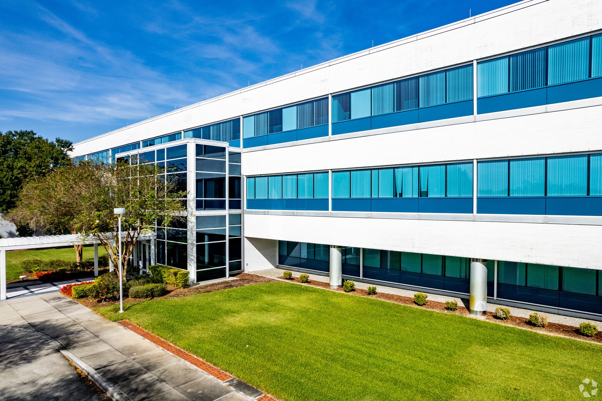 7401 Cypress Gardens Blvd, Winter Haven, FL for lease Building Photo- Image 1 of 9