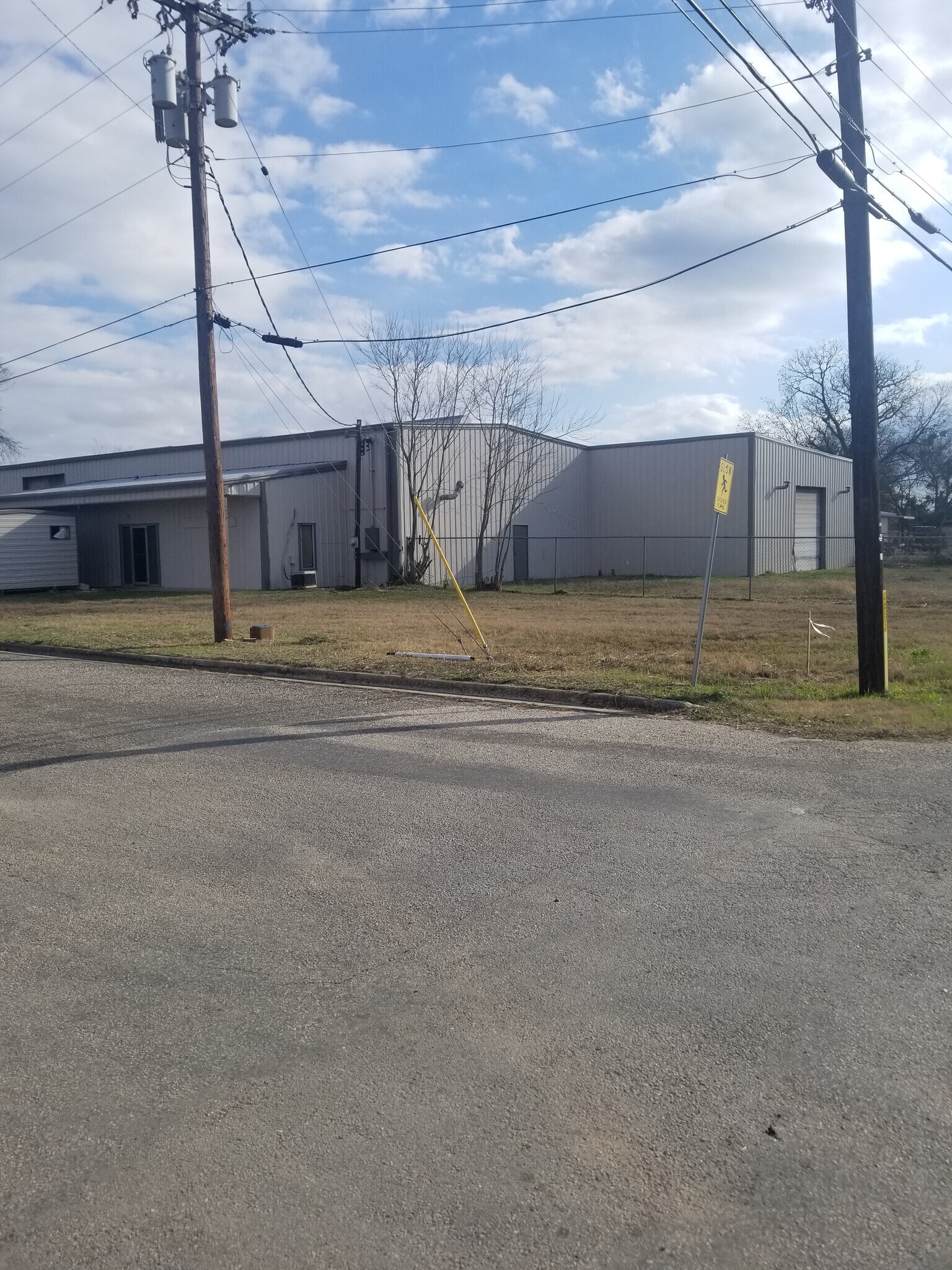 118 E Cuero St, Giddings, TX for sale Primary Photo- Image 1 of 1