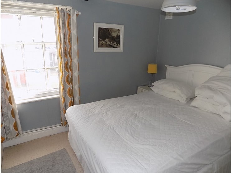 5 Market Pl, Ashbourne for sale - Interior Photo - Image 2 of 3