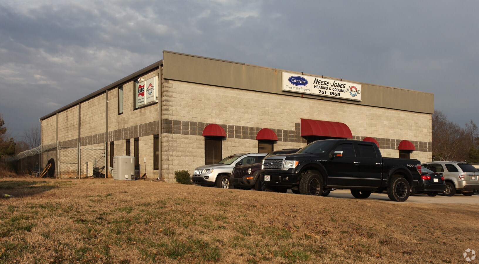 1120 Alpha Dr, Alpharetta, GA 30004