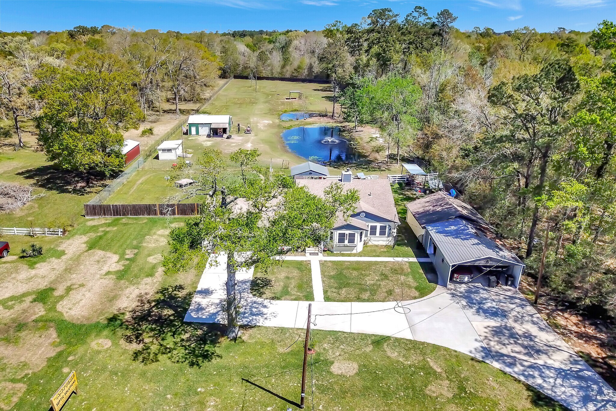24677 FM 2090 Rd, Splendora, TX for sale Primary Photo- Image 1 of 1