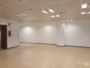 Calle de Orense, 70, Madrid, Madrid for lease Interior Photo- Image 2 of 9