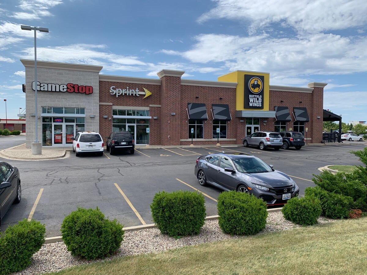 8171 S Howell Ave, Oak Creek, WI 53154