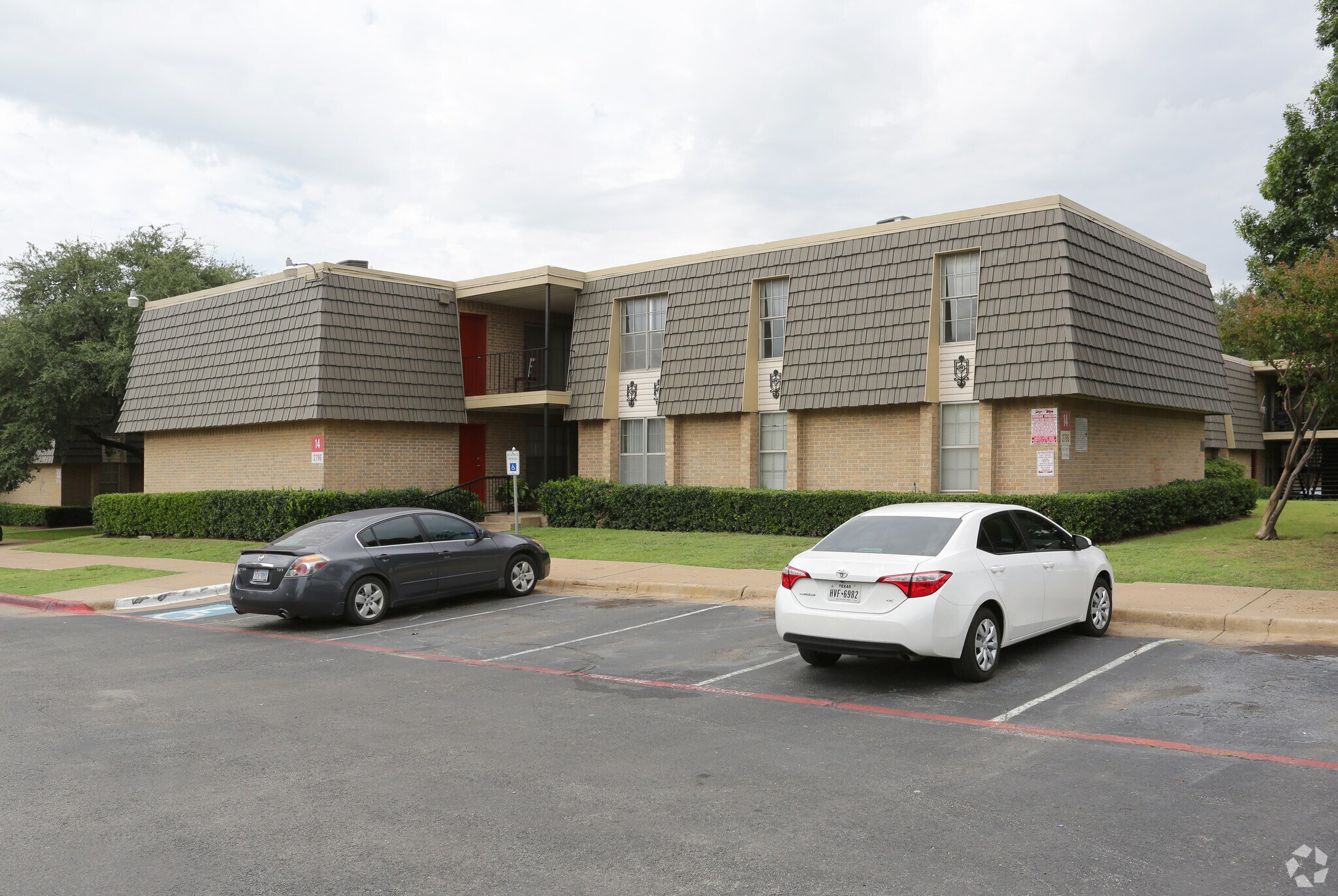 2800 Jerridee Cir, Dallas, TX for sale Primary Photo- Image 1 of 1