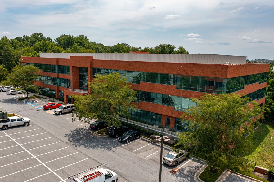 400 Redland Ct, Owings Mills, MD for lease - Building Photo - Image 1 of 5