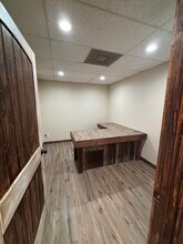 5208 Airport Fwy, Haltom City, TX for lease Interior Photo- Image 2 of 8