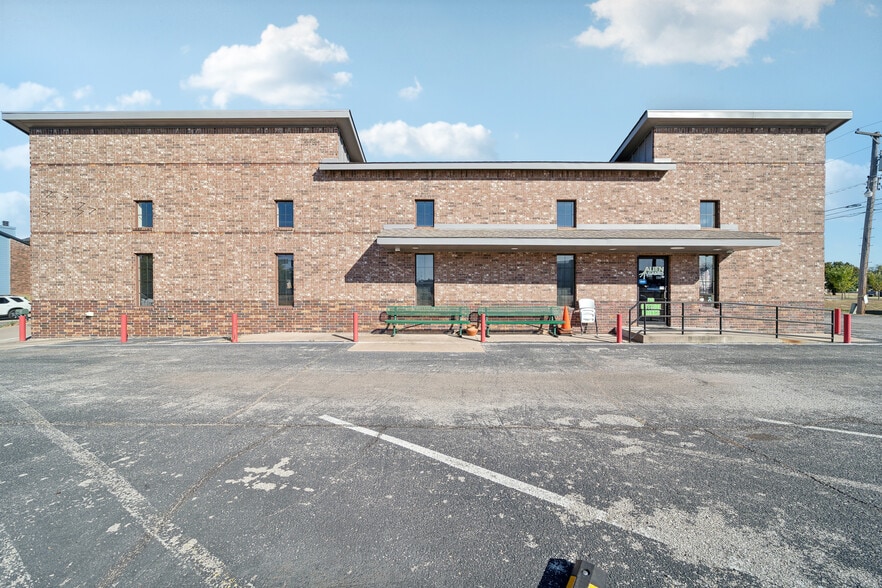 508 E A St, Jenks, OK for sale - Building Photo - Image 3 of 9