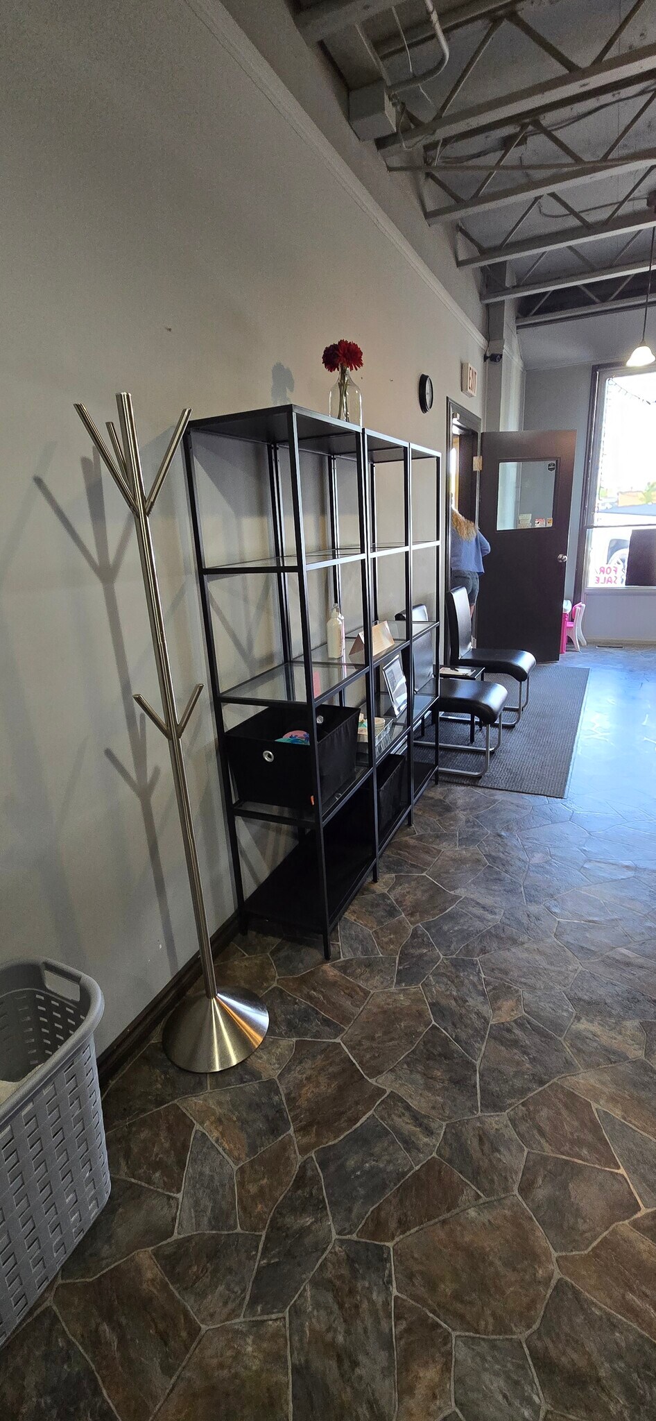 10109 99 Av, Fort Saskatchewan, AB for lease Interior Photo- Image 1 of 10