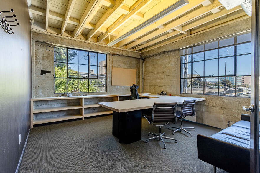 329-331 Jefferson St, Oakland, CA for lease - Interior Photo - Image 3 of 8