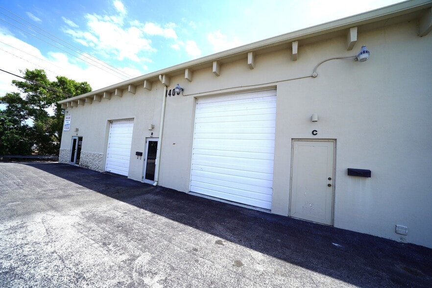 1400 Forsythe Rd, West Palm Beach, FL for lease - Building Photo - Image 1 of 5
