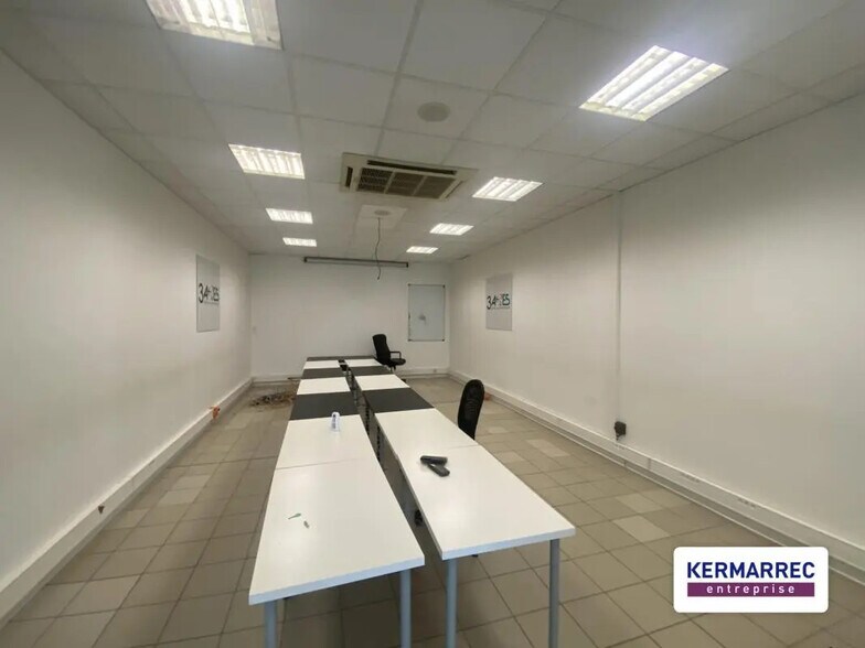 Flex in Cesson-Sévigné for lease - Building Photo - Image 3 of 8