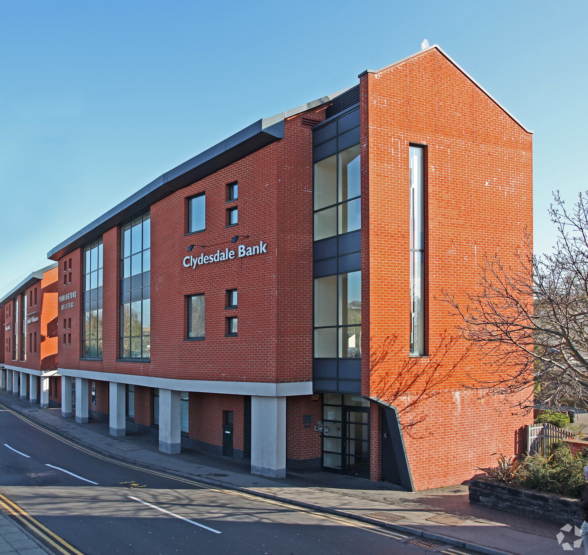 2 Walnut Tree Close, Guildford for lease Primary Photo- Image 1 of 7