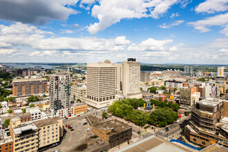 800 Boul de Maisonneuve E, Montréal, QC - aerial  map view - Image1