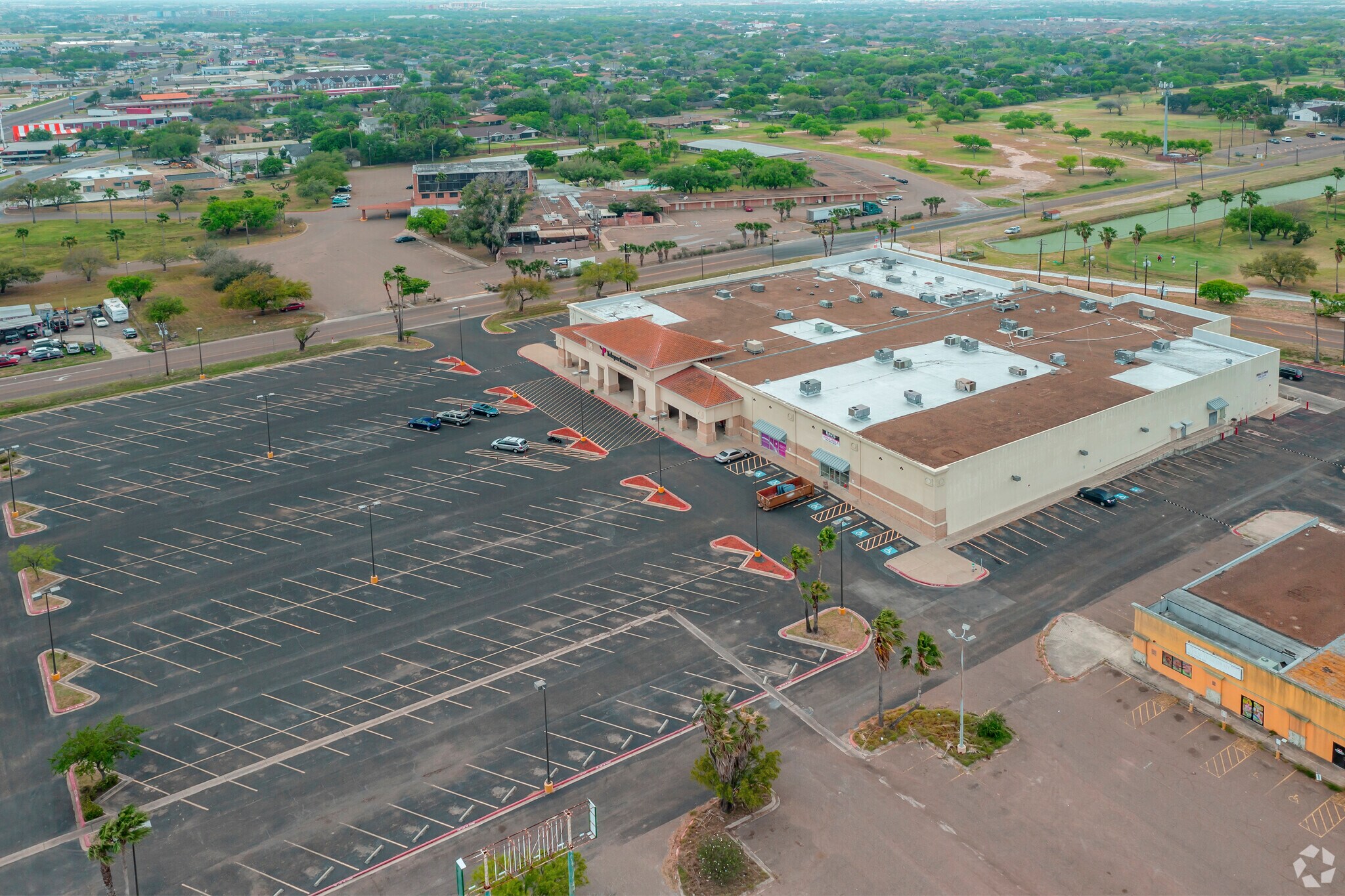 1701 S Closner Blvd, Edinburg, TX 78539 Edinburg Town Center