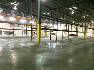 More details for 2700 W Roosevelt Rd, Chicago, IL - Industrial for Lease