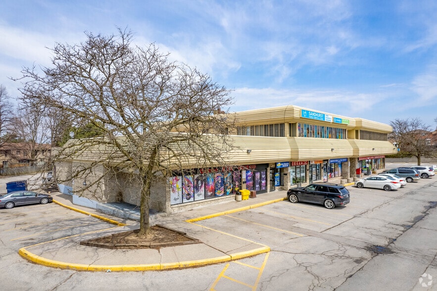 1001 Sandhurst Cir, Toronto, ON for lease - Primary Photo - Image 1 of 6