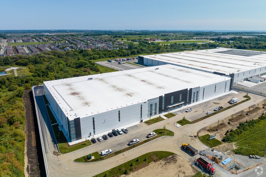 689 Salem Rd N, Ajax, ON for sale - Primary Photo - Image 1 of 1