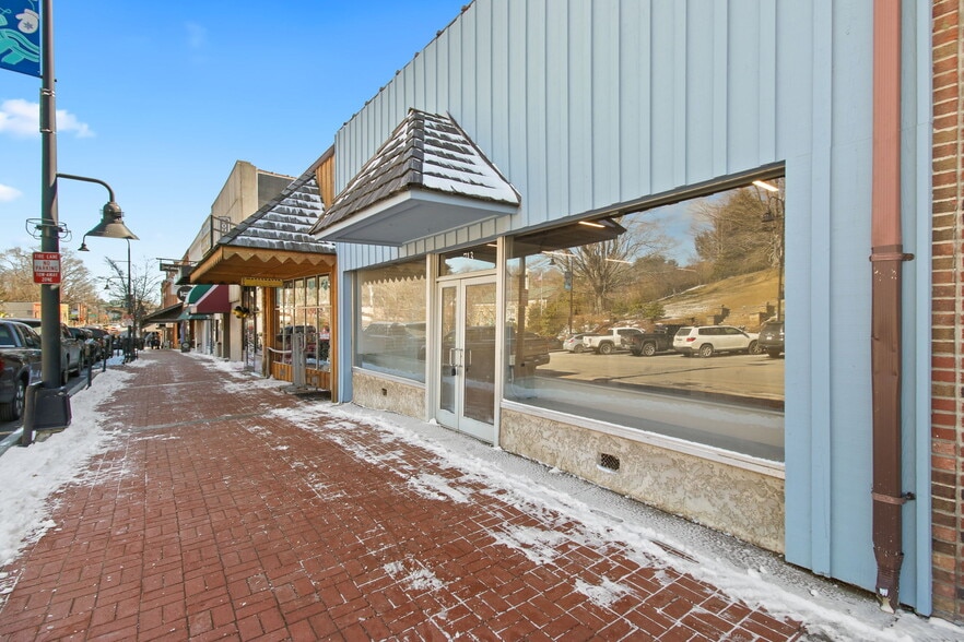 713 W King St, Boone, NC for sale - Building Photo - Image 1 of 35