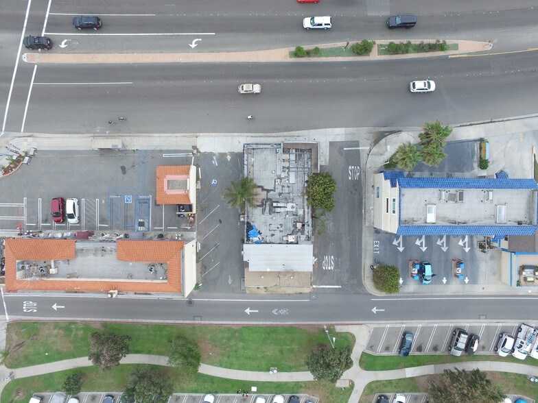 16655-16659 Pacific Coast Hwy, Sunset Beach, CA for sale - Building Photo - Image 2 of 6