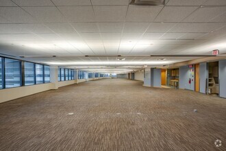 3050 Highland Pky, Downers Grove, IL for lease Interior Photo- Image 2 of 4