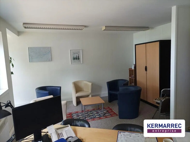 Office in Orvault for lease - Building Photo - Image 2 of 5