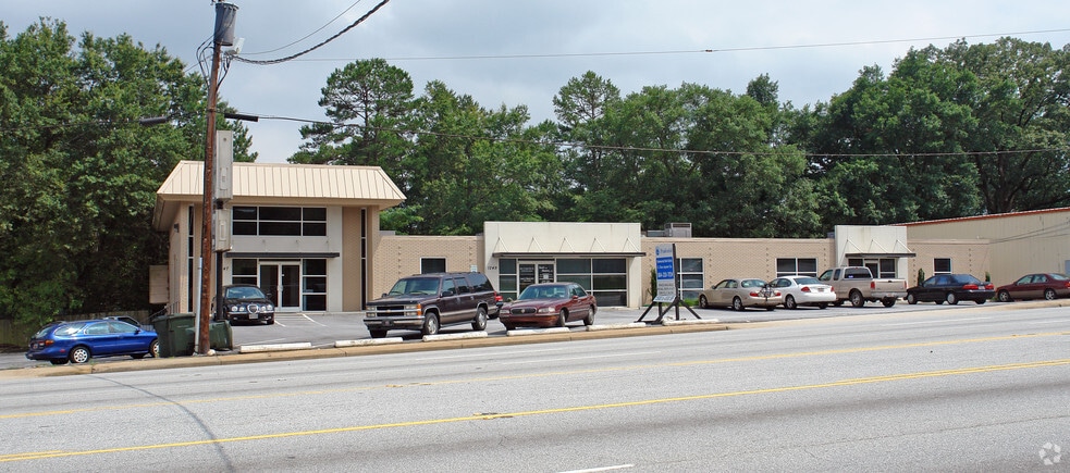 1247-1251 S Pleasantburg Dr, Greenville, SC for lease - Building Photo - Image 2 of 6