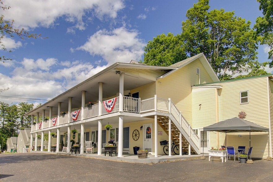 17 Wilder St, Conway, NH for sale - Building Photo - Image 2 of 26