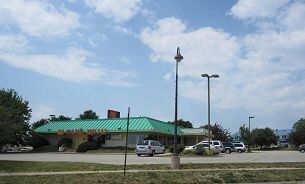 448 33rd Ave SW, Cedar Rapids, IA for sale - Primary Photo - Image 1 of 1